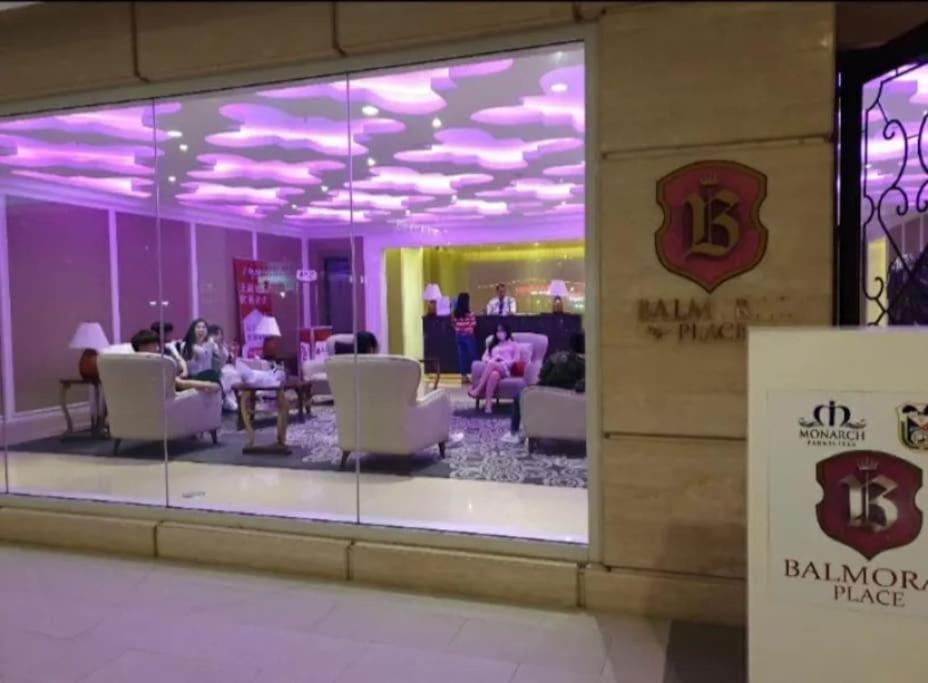 Monarch Parksuites - Balmoral Place Paranaque City Luaran gambar