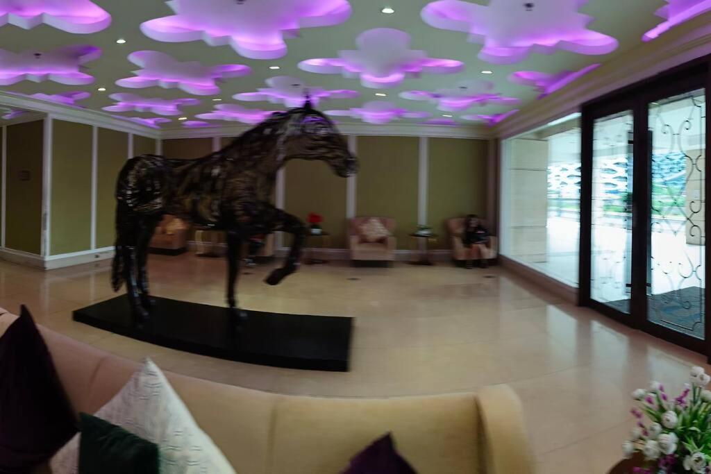 Monarch Parksuites - Balmoral Place Paranaque City Luaran gambar